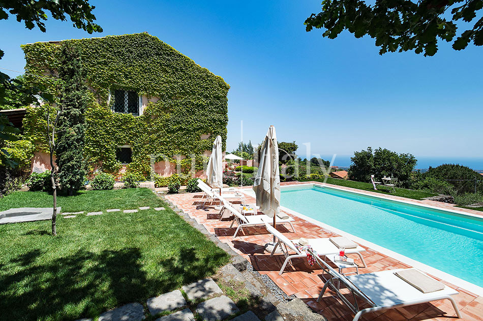 Country Sicilian Villas with pool and sea views, Etna|Pure Italy - 10