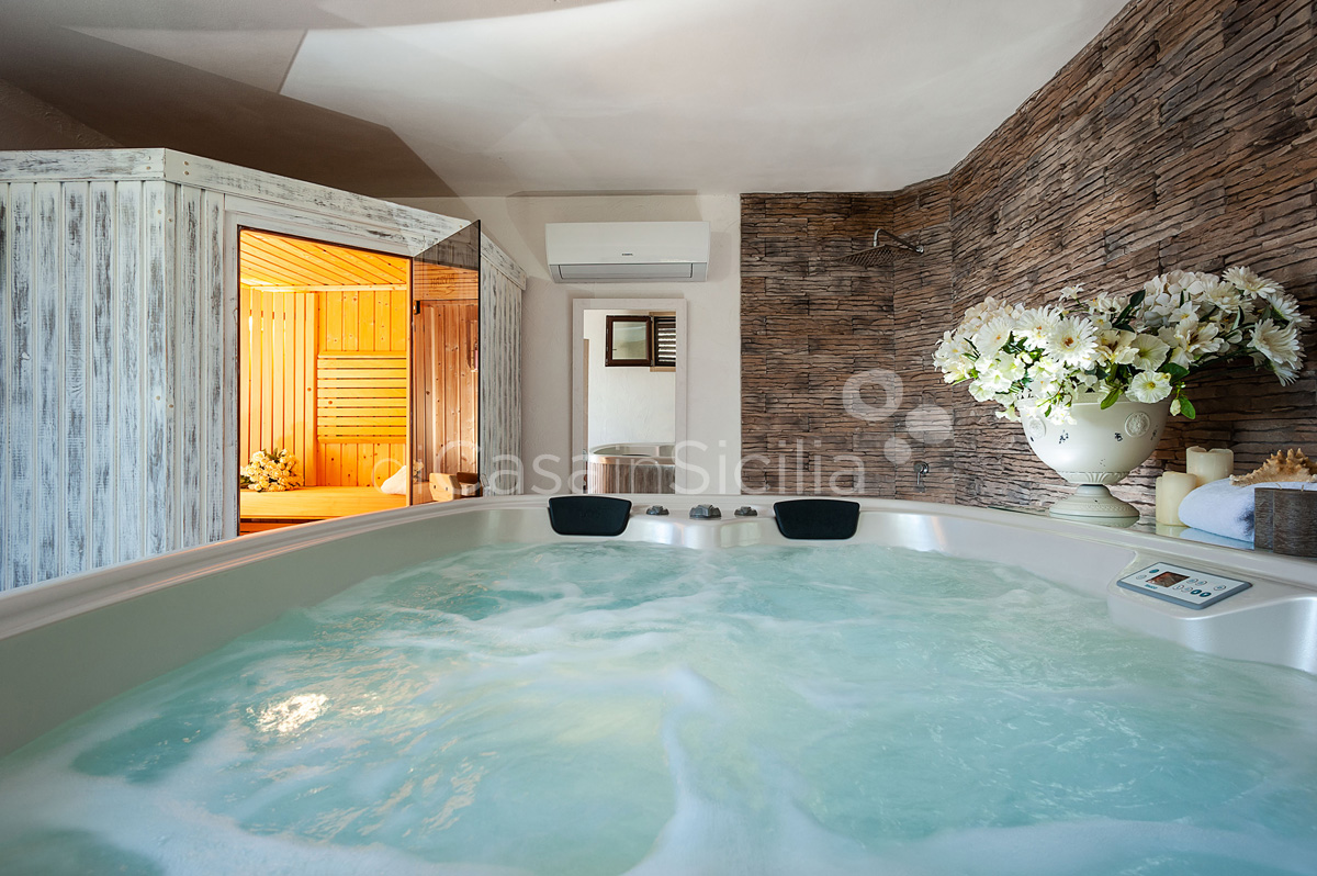 La Pigna Bianca Villa with Pool and Spa for rent near Trapani Sicily  - 28