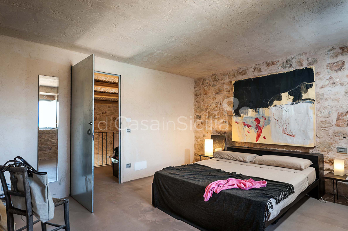 Le Edicole Design Villa with Pool for rent Countryside Ragusa Sicily - 28