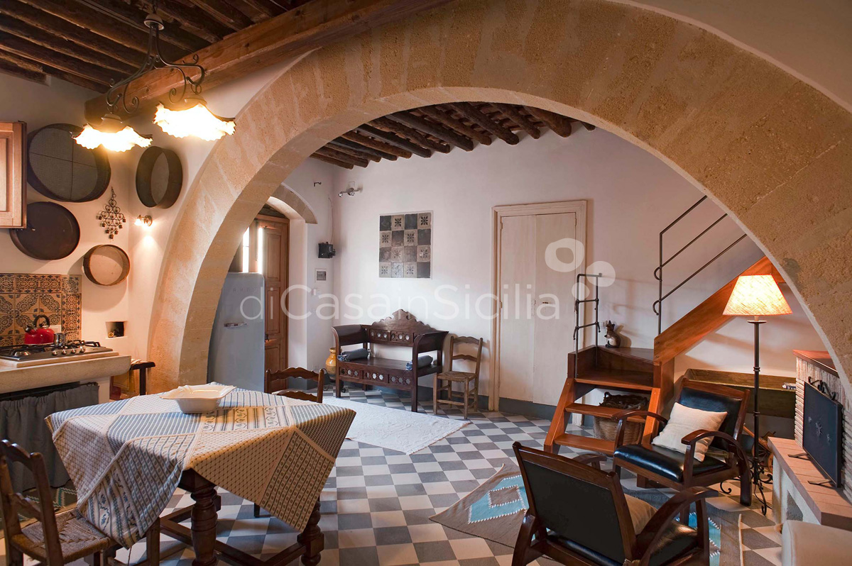 Sicilian Country Cottages, west side | Di Casa in Sicilia - 11