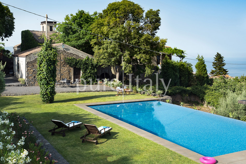 Sicilian country villas with pool, Ionian coast | Pure Italy - 3
