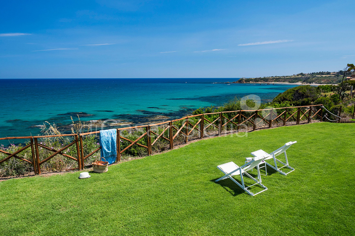 Nettuno Beach Villa Rental with Direct Sea Access Cefalù Sicily	 - 6