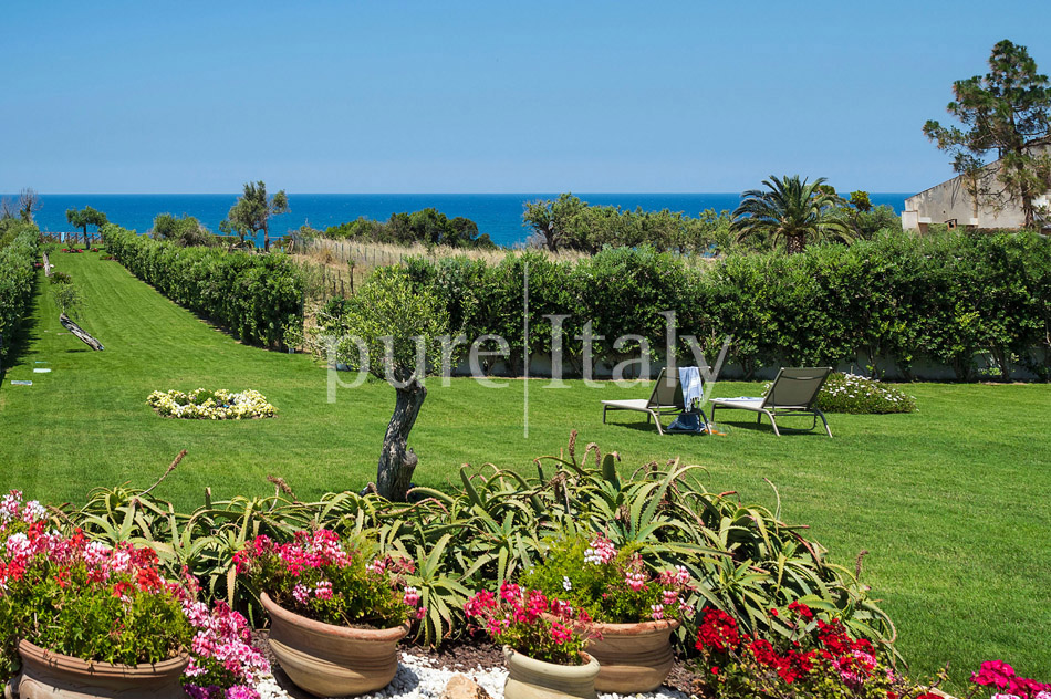 Seaside Villas with direct access to beach, north Sicily|Pure Italy - 7
