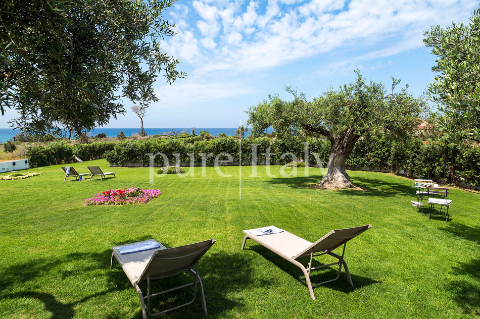 Seaside Villas with direct access to beach, north Sicily|Pure Italy - 13