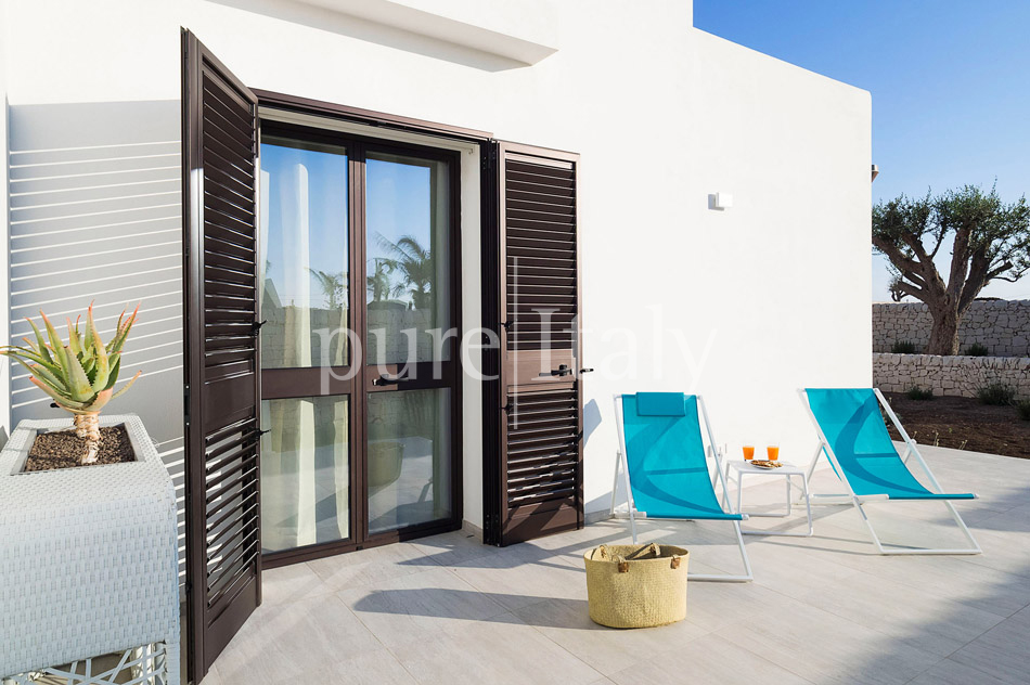 Seafront villa with heatable pool, Southeast Sicily | Pure Italy - 21