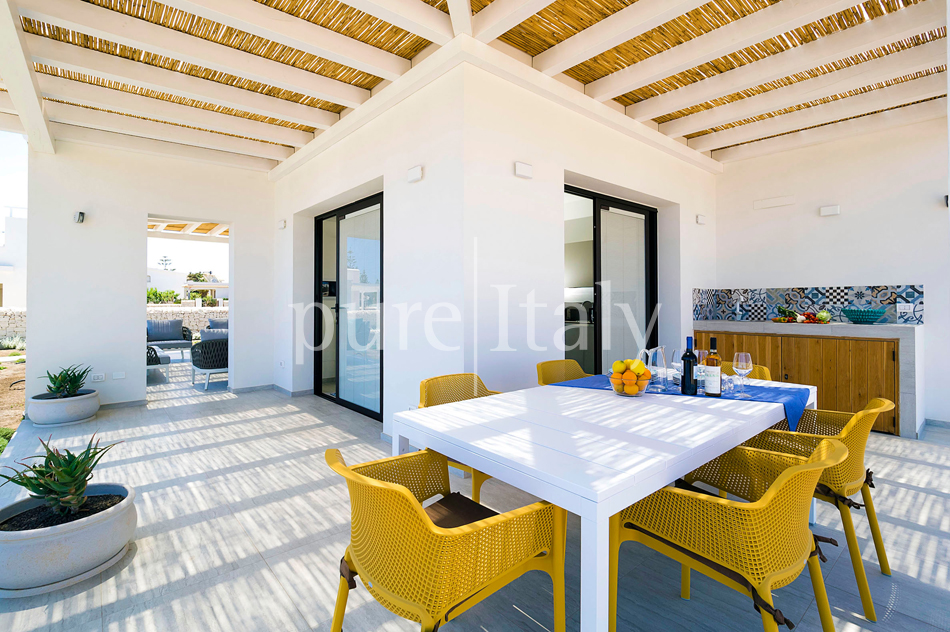 Beachside villas with pool and jacuzzi, Siracusa|Pure Italy - 9