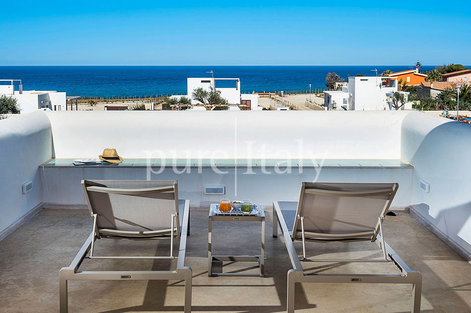 Beach villas with pool, Siracusa, Southeast Sicily | Pure Italy - 12