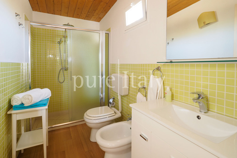Beachfront villas close to town, south east coast of Sicily | Pure Italy - 19