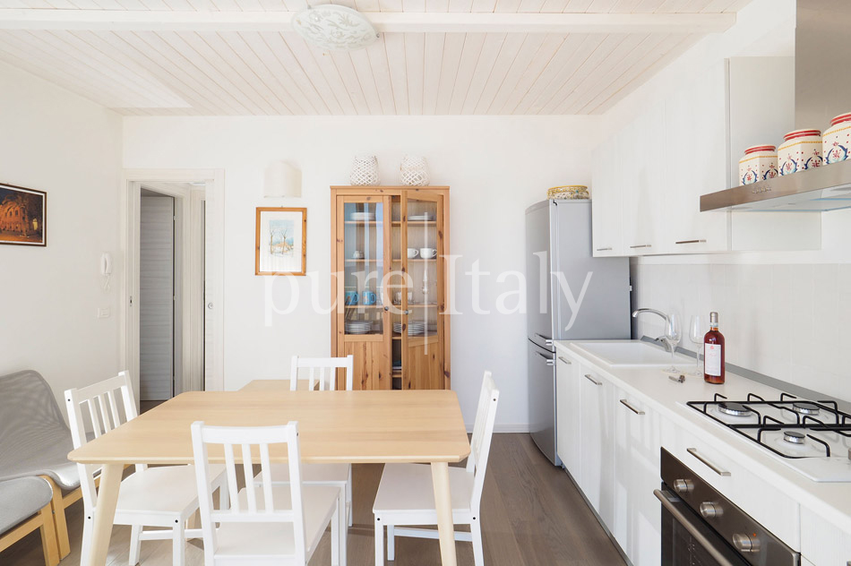 Beachfront villas close to town, south east coast of Sicily | Pure Italy - 26