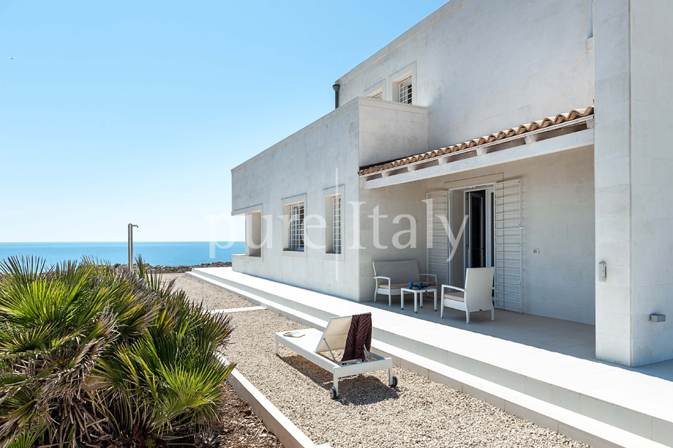 Seaside villas in Sicily, Southeastern Coast | Pure Italy - 37