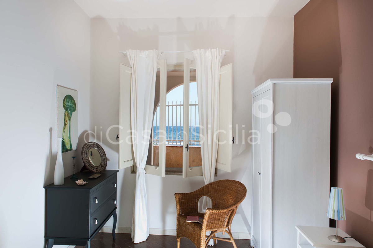 Brezza Marina Seafront Villa for rent near Noto Sicily - 22