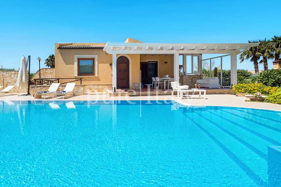 Seaside villas with pool for beach life, west Sicily |Pure Italy - 8