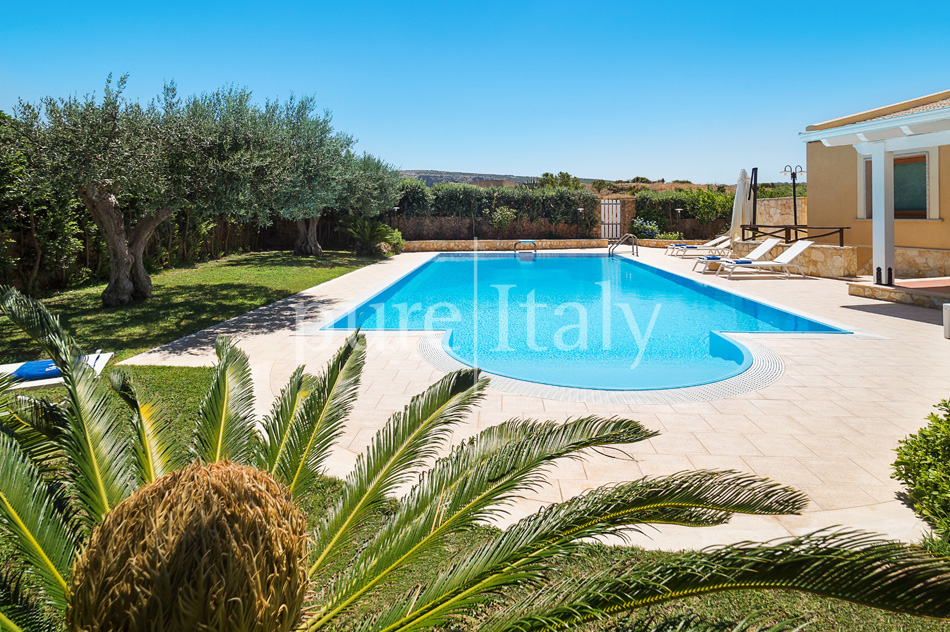 Seaside villas with pool for beach life, west Sicily |Pure Italy - 13
