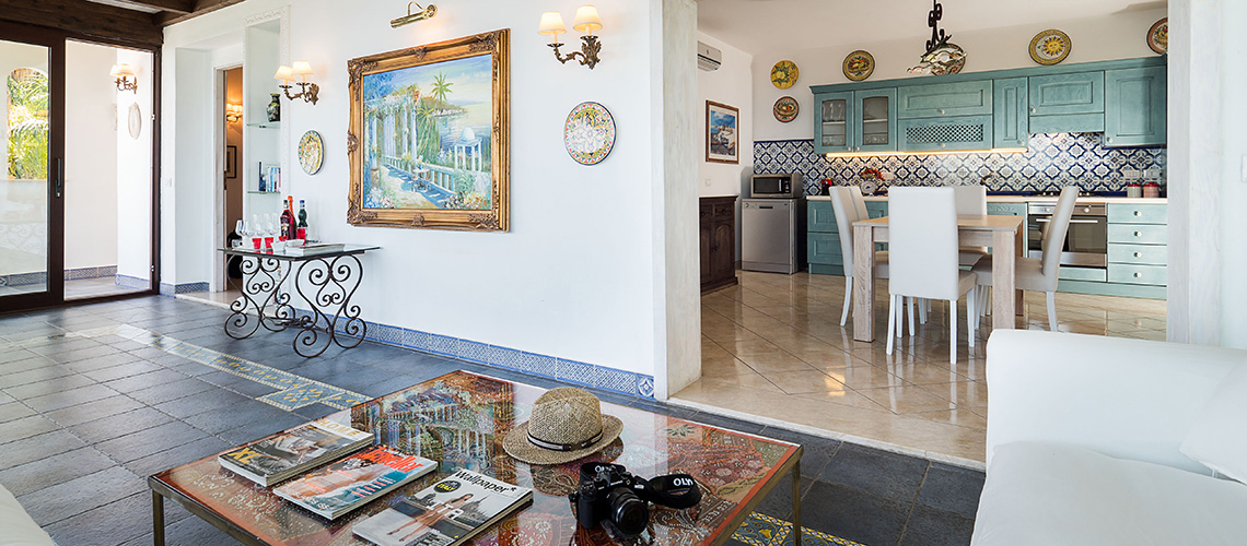 Buena Vista Luxusvilla mit Pool und Meerblick in Taormina Sizilien   - 1