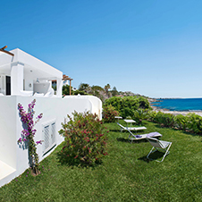 Casa Blu Seafront Villa for rent in Fontane Bianche Sicily - 11