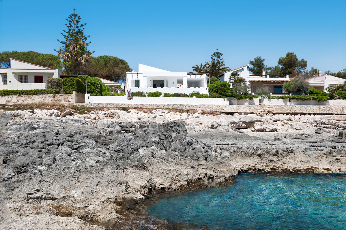 Casa Blu Seafront Villa for rent in Fontane Bianche Sicily - 18