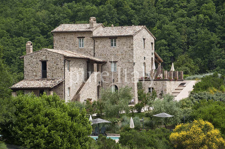 Holiday Apartments in Farmhouse with pool in Assisi | Pure Italy - 4