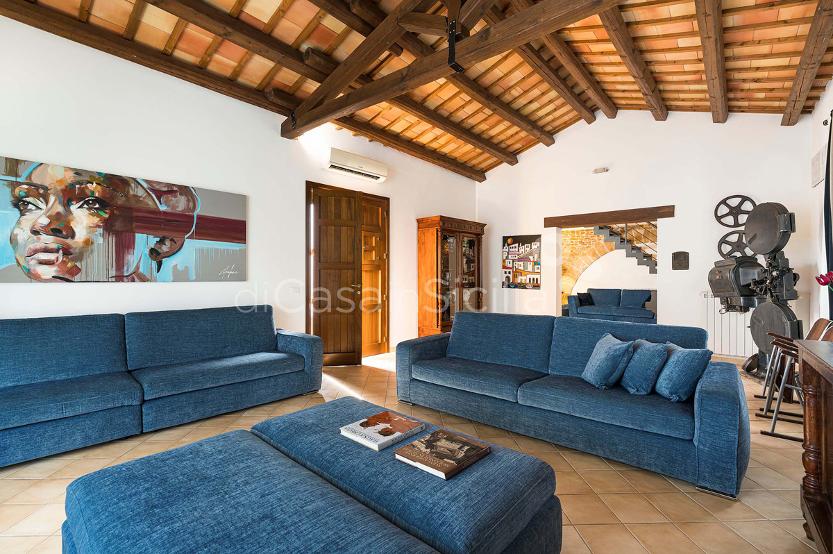 Ager Costa Large Luxury Villa with Pool for rent near Trapani Sicily - 28