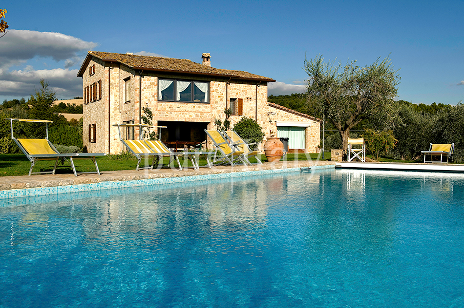 Holiday villas with pool, Todi, Umbria | Pure Italy - 7