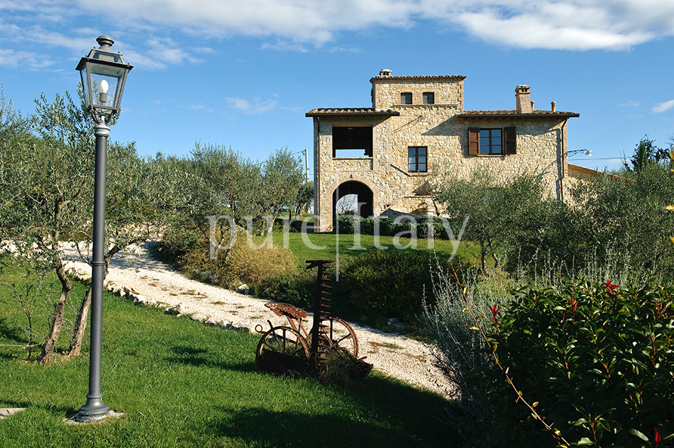 Spacious holiday villas for all the family, Umbria | Pure Italy - 4