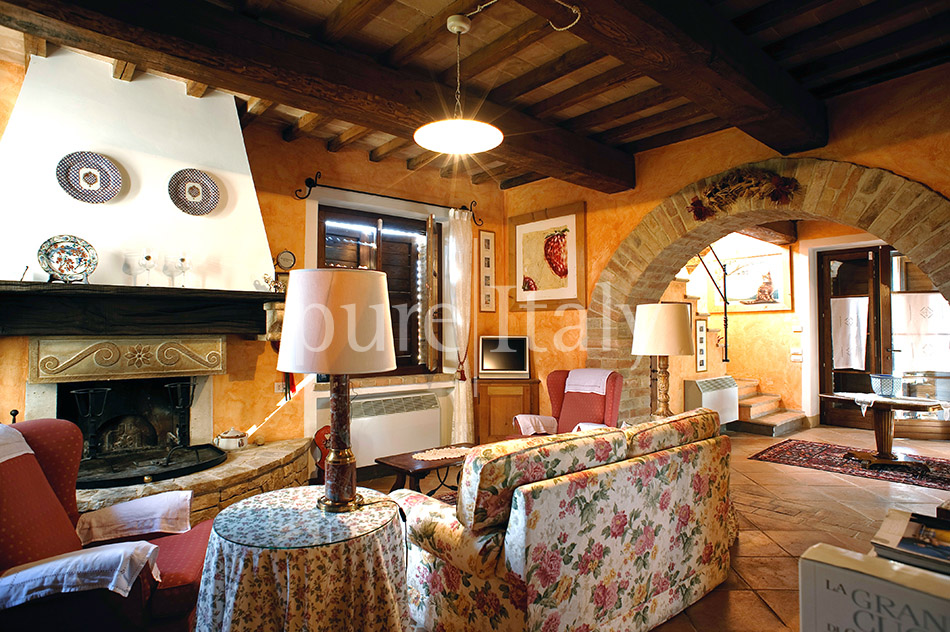 Spacious holiday villas for all the family, Umbria | Pure Italy - 9