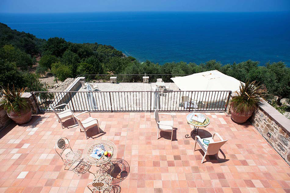 Sea view villas with pool on Cilento Coast | Pure Italy - 2