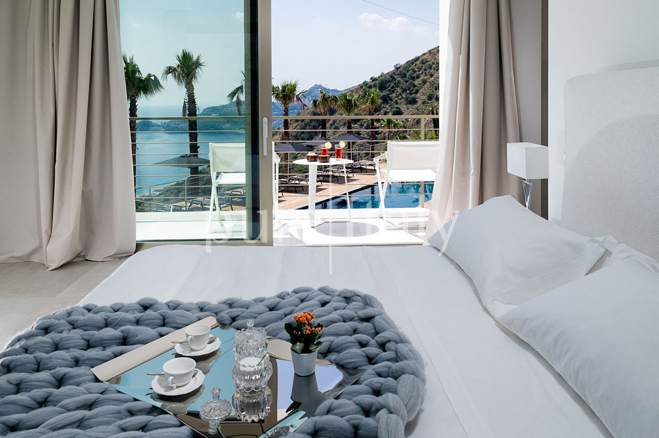 Luxury Sicilian villas with pool, Taormina Bay | Pure Italy - 32