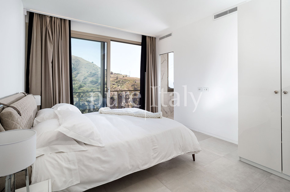 Luxury Sicilian villas with pool, Taormina Bay | Pure Italy - 39