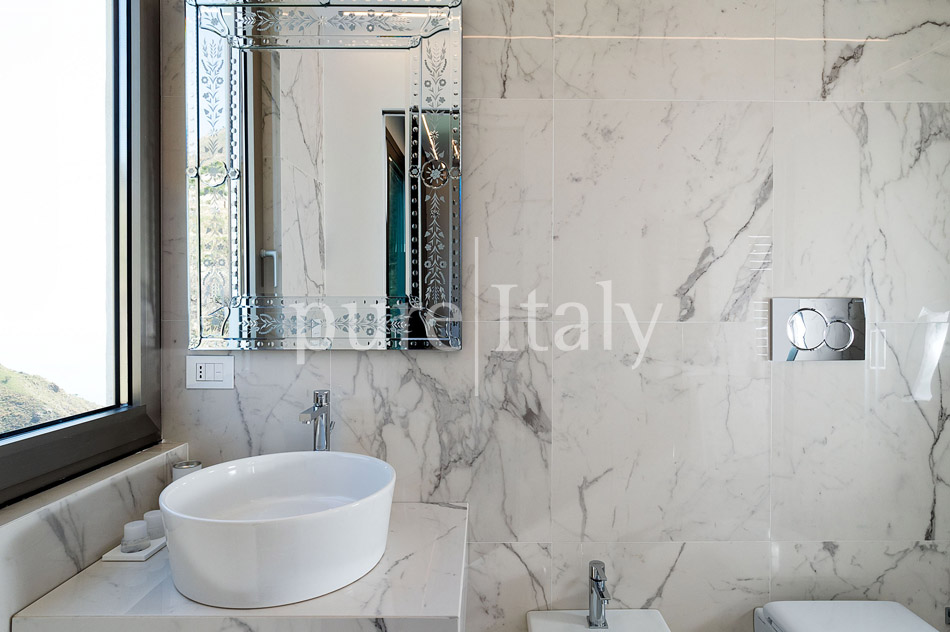 Luxury Sicilian villas with pool, Taormina Bay | Pure Italy - 41