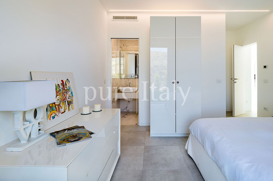 Luxury Sicilian villas with pool, Taormina Bay | Pure Italy - 48