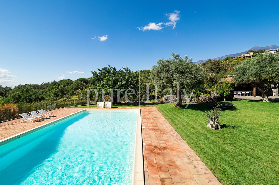 Sicilian countryside villas with pool, Ionian Coast | Pure Italy - 12