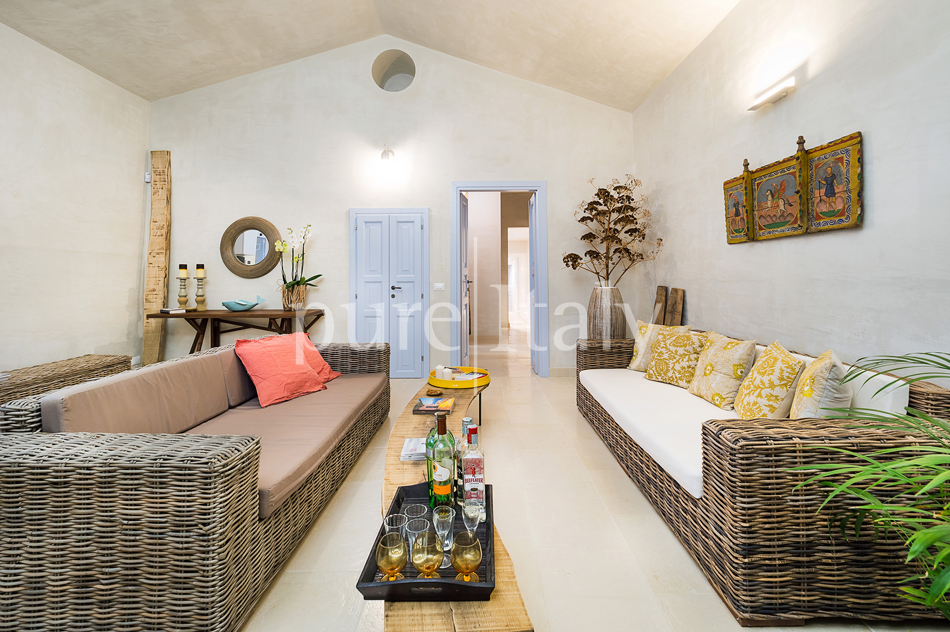Country holiday villas near beaches, Ragusa | Pure Italy - 35