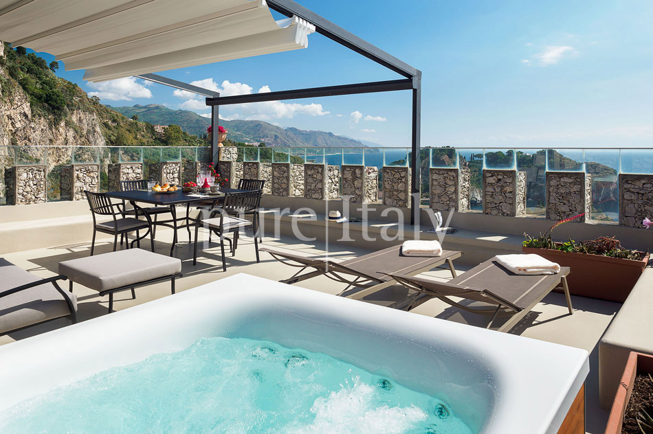 Superb seafront apartments, Taormina, Eastern Sicily|Pure Italy - 1