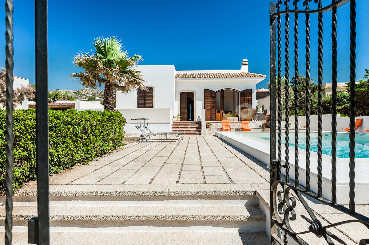 Profumo di Mare Beach Villa with Pool for rent in Cornino Sicily  - 15