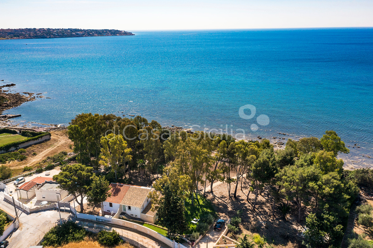 Marinella Holiday Seafront Villa for rent in Syracuse, Sicily - 10