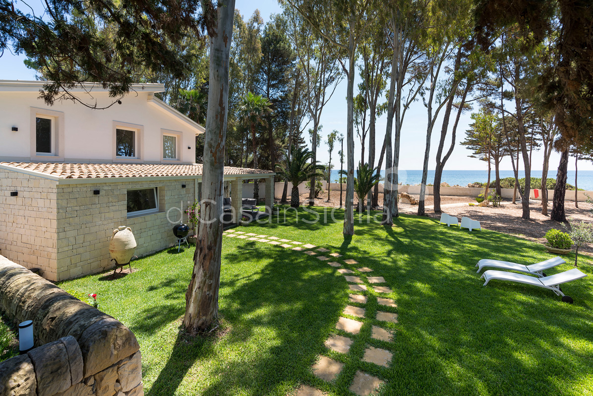 Marinella Holiday Seafront Villa for rent in Syracuse, Sicily - 18