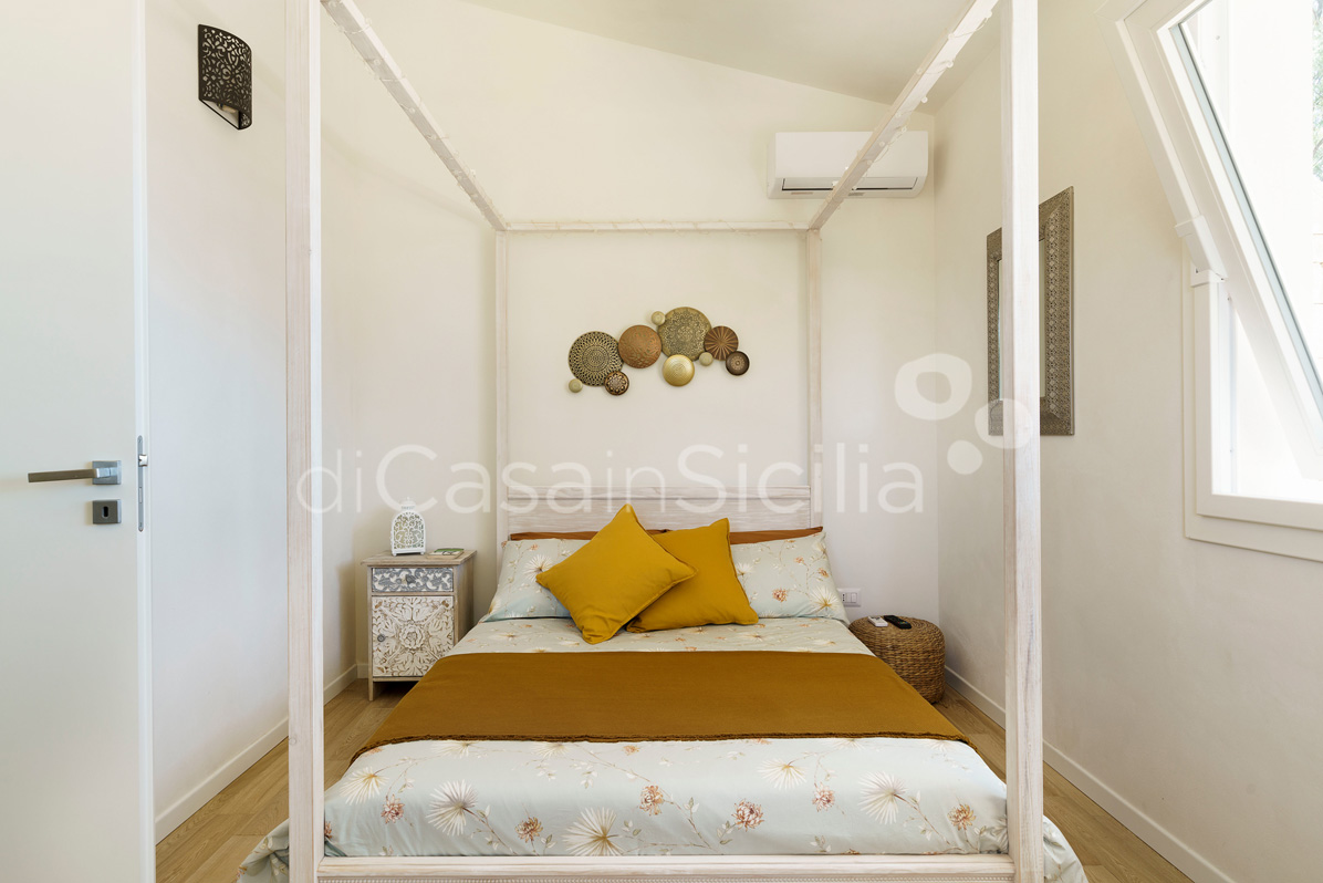 Marinella Holiday Seafront Villa for rent in Syracuse, Sicily - 52