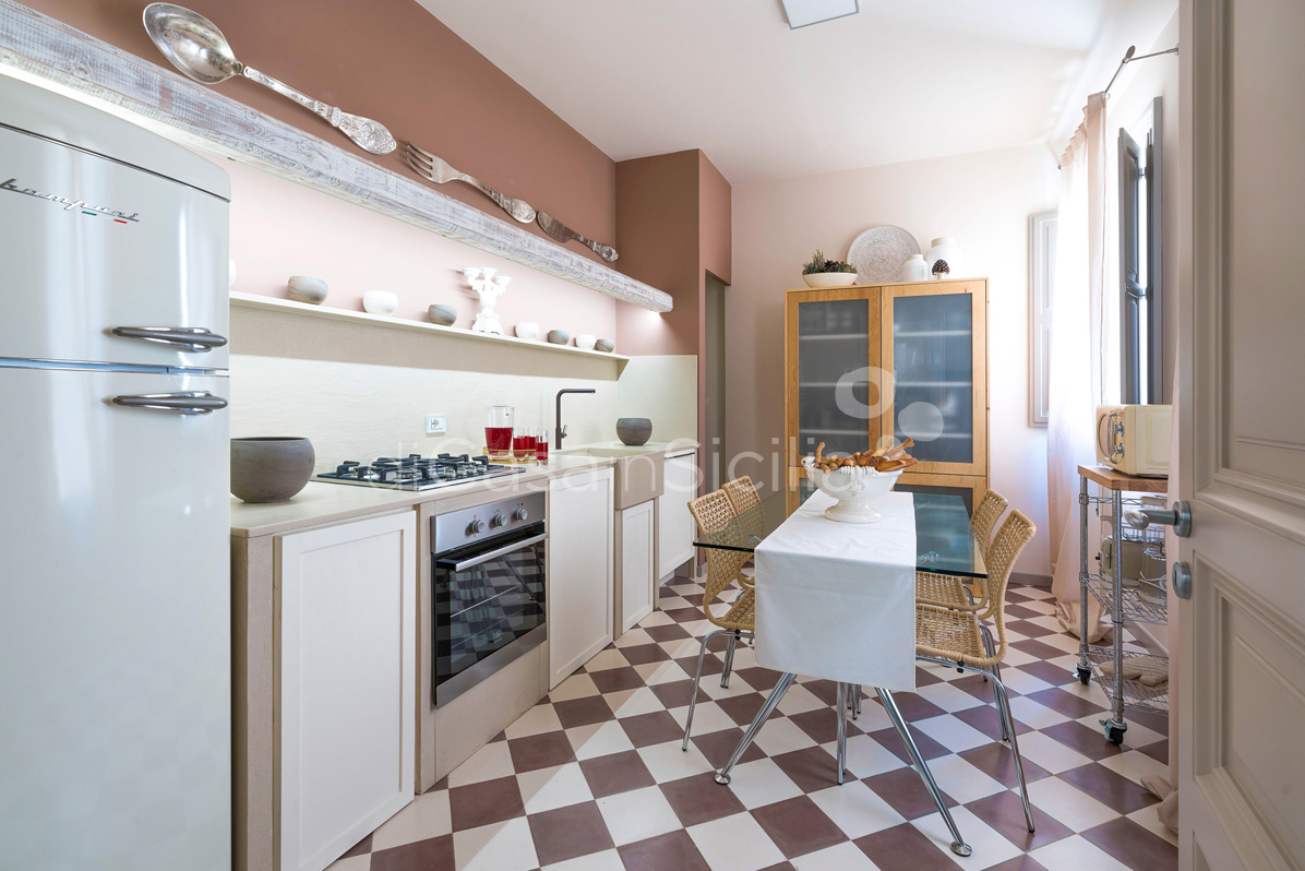 Dimora al Duomo Luxury Apartment for rent in Trapani centre Sicily - 27