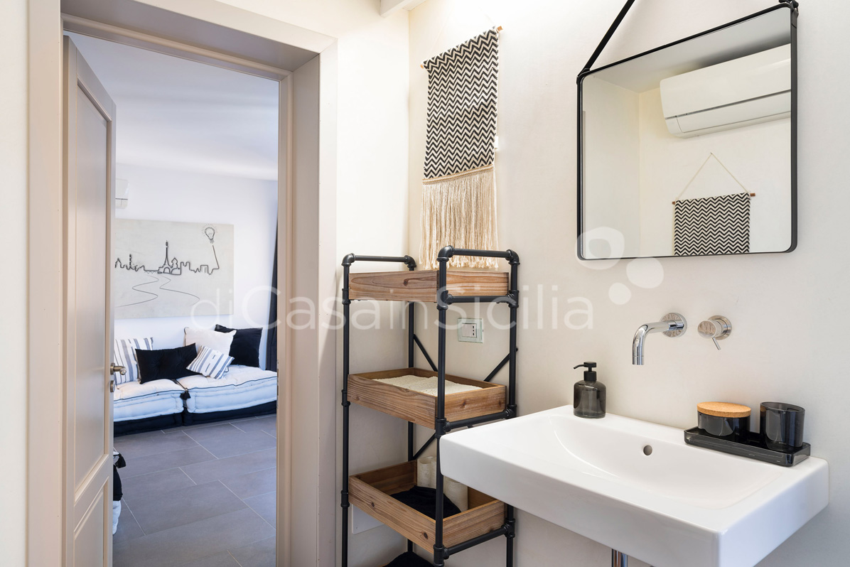 Dimora al Duomo Luxury Apartment for rent in Trapani centre Sicily - 54