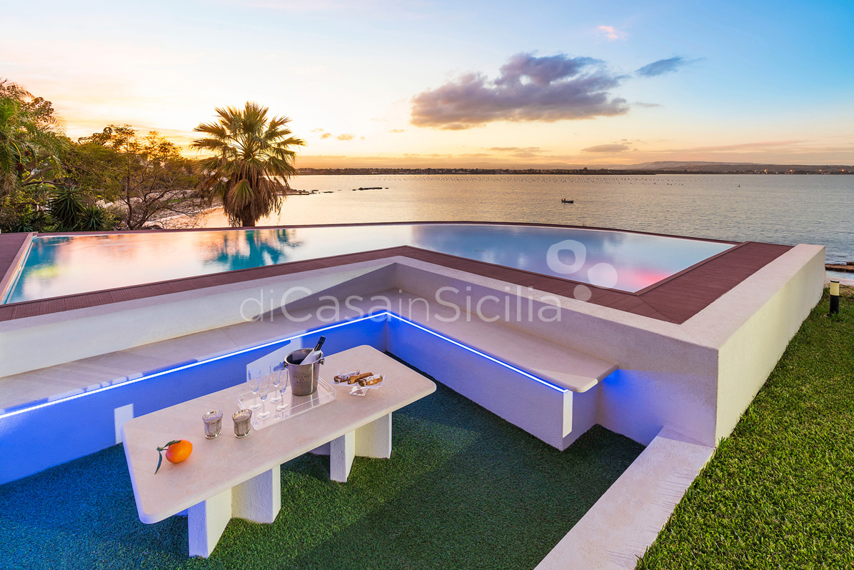 Artemare Seafront Luxury Villa for rent in Syracuse Sicily - 11