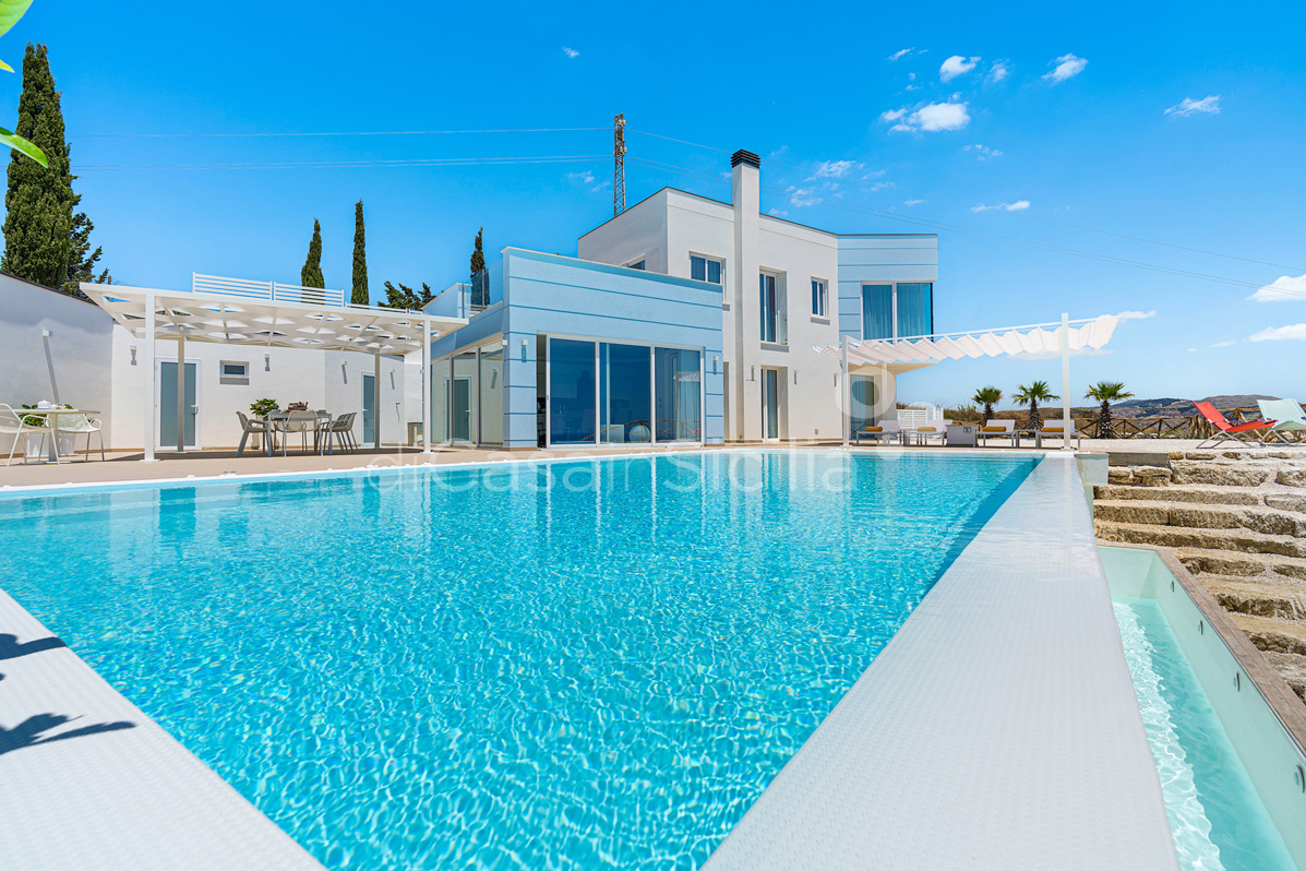 Villa Domizia, Bovo Marina, Sicily - Villa with pool for rent - 27