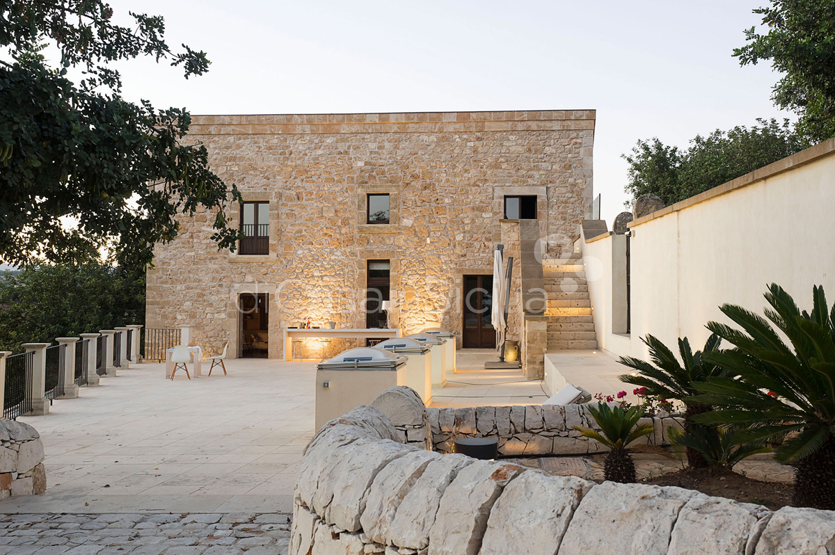 Corte Dorata Country Villa with Pool and Spa for rent Scicli Sicily - 10