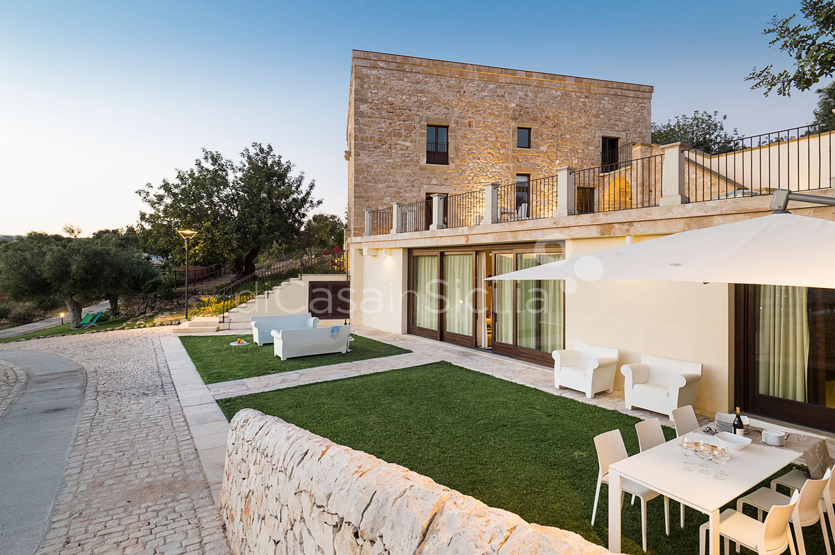 Corte Dorata Country Villa with Pool and Spa for rent Scicli Sicily - 38