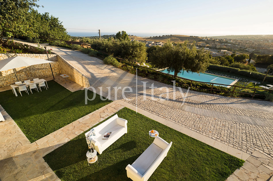 The finest Holiday Villas in proximity to beaches, Ragusa|Pure Italy - 12