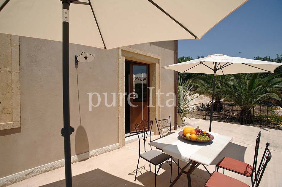 Vacation rental apartments with shared pool, Ragusa | Pure Italy - 11