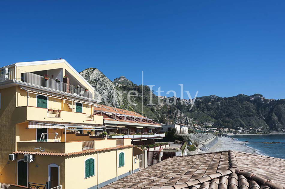 Panoramic beach front apartments on Taormina Coast | Pure Italy - 19