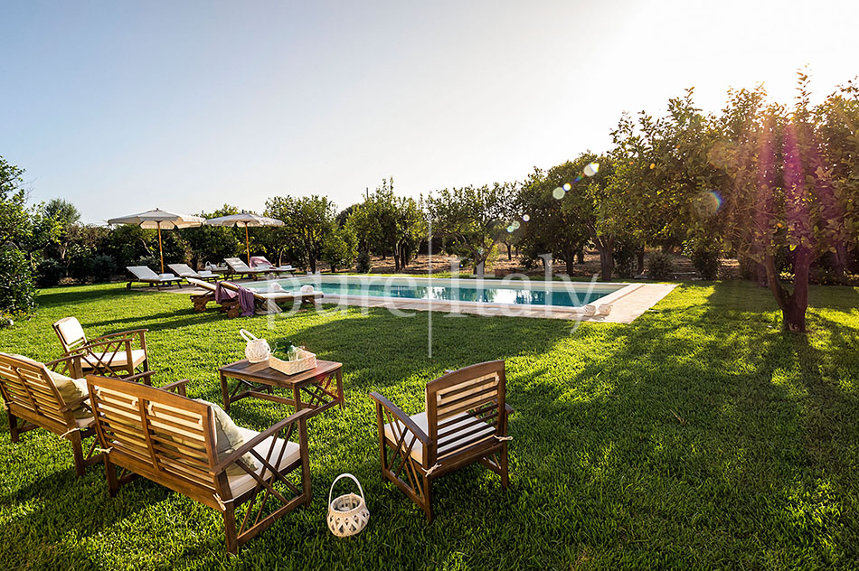Holiday rental villas with pool near beaches, Siracusa|Pure Italy - 11